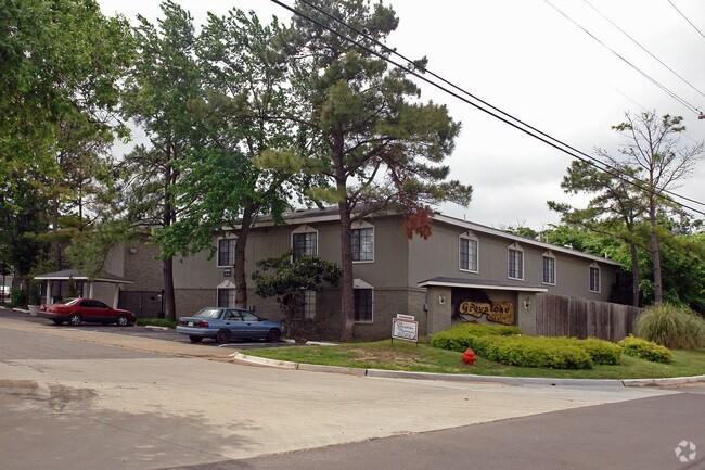 Building Photo - Greystoke Apartments