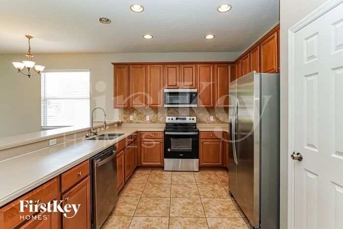 Building Photo - 6221 Beldon Dr