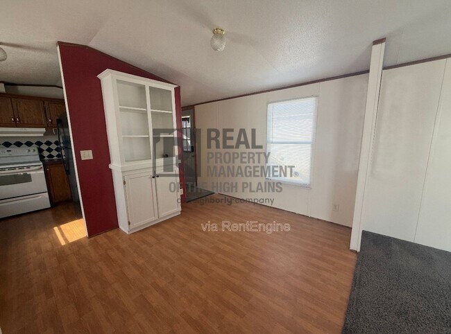 Building Photo - 8230 Upton Rd