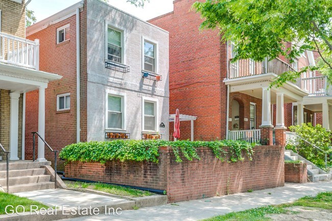 Primary Photo - 3018 Park Ave