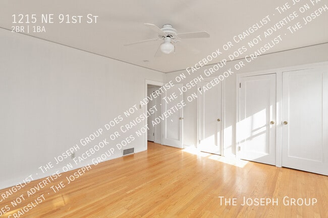 Building Photo - 1215 NE 91st St