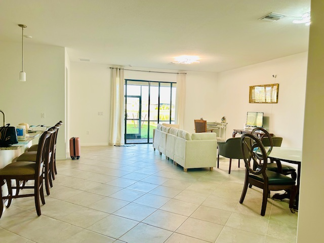 Building Photo - 14833 Palamos Cir