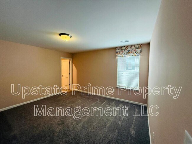 Building Photo - 412 Poinsett Bridge Wy