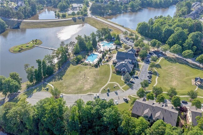 Building Photo - 6961 Fellowship Ln