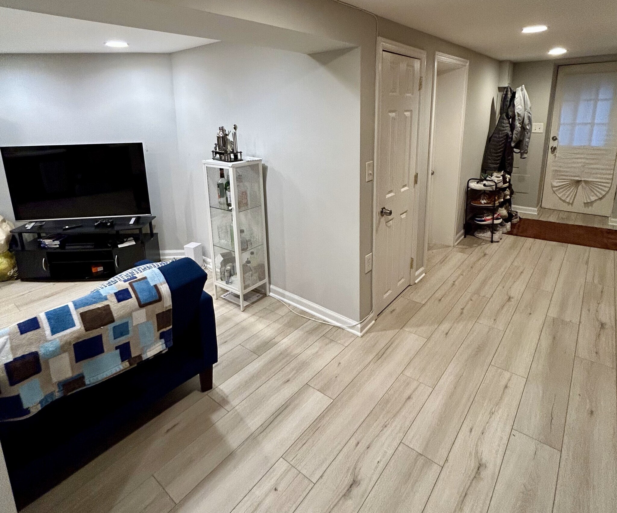 Building Photo - 2010 1st St NW