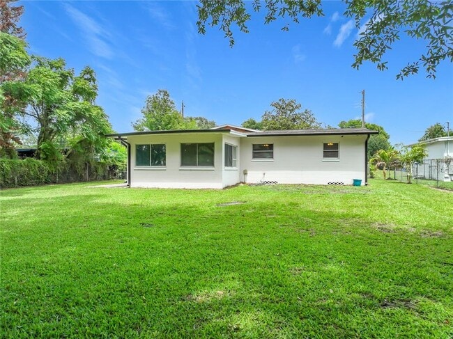 Building Photo - 3012 Rogan Rd