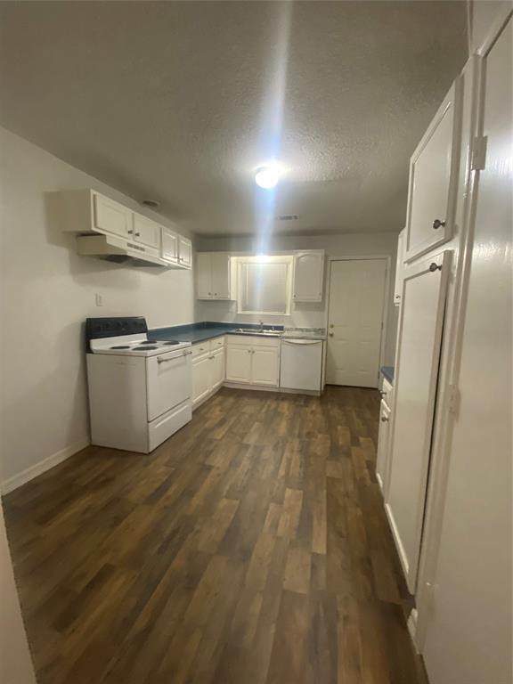 Building Photo - 332 Greenbriar Dr