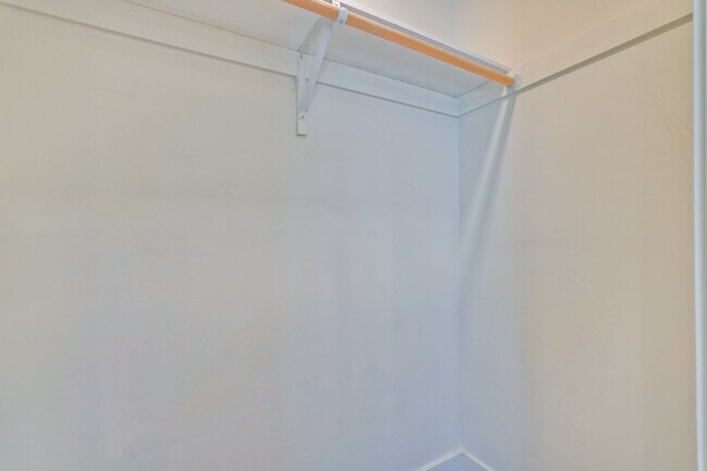 Building Photo - Charming updated 3 bedroom, 1 bathroom hom...