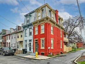 Building Photo - Eye-Catching 2 Bedroom in Heart of Midtown