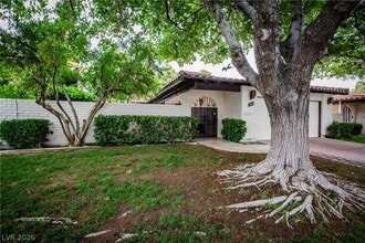 Building Photo - 3416 Cll Del Torre