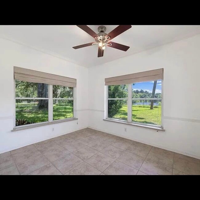 Building Photo - 960 48th Ave