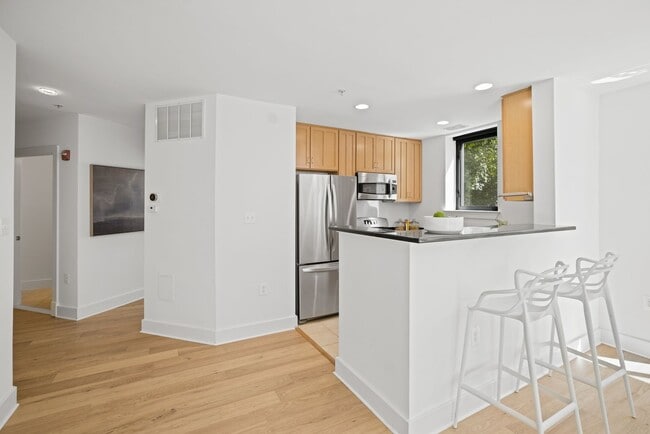 Building Photo - The Hartford | 2 Bed | 2 Bath | 1,100 Sf | 1 Private Balcony | 1 Garage Parking