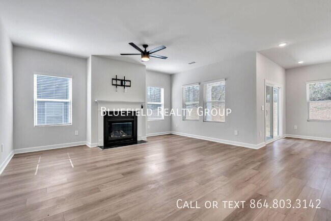 Building Photo - 442 Harben Dr