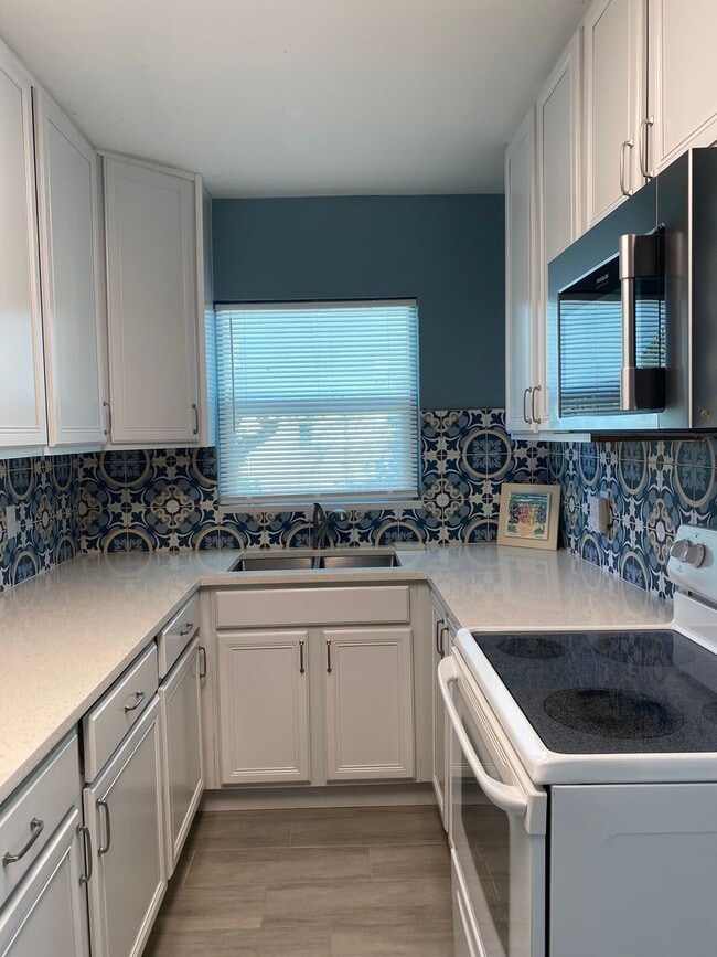 Building Photo - 1512 N Chickasaw Trail