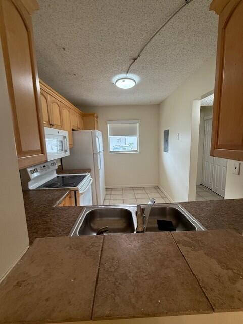 Building Photo - 2805 SW 22nd Ave