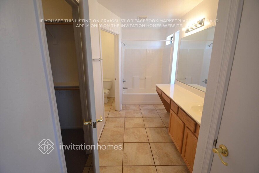 Building Photo - 6334 W Magnolia St