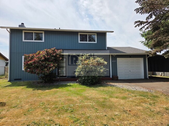 Primary Photo - Recently remodeled 3 bedroom, 2.5 bath home