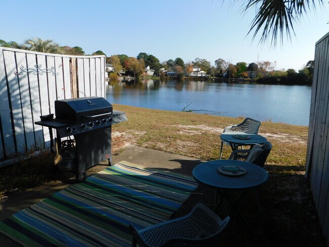 Building Photo - 1809 Crooked Pine Dr