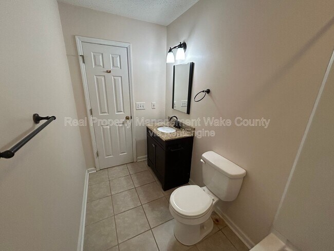 Building Photo - 7016 Epping Forest Dr