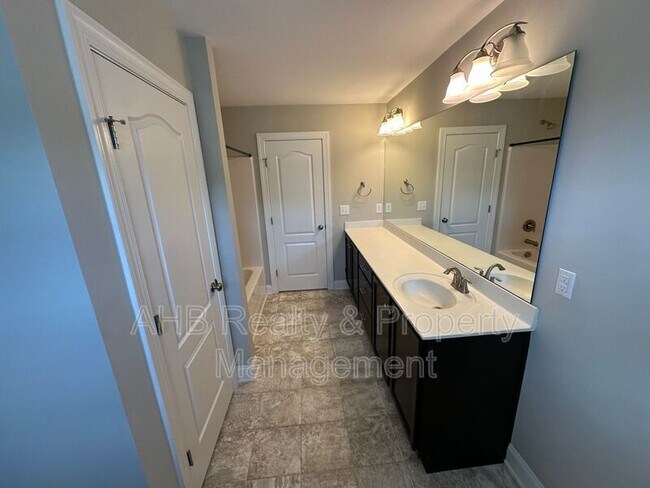 Building Photo - 850 Longleaf Pine Pl