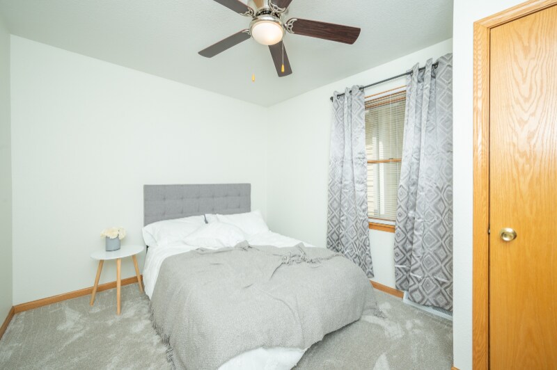 Building Photo - 1708 SE 1st St