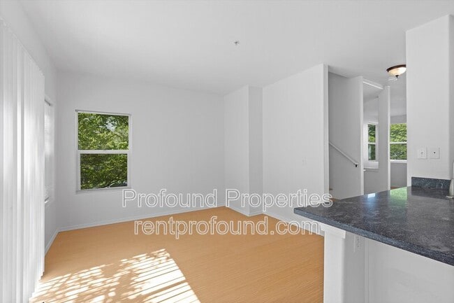 Building Photo - 16090 SW Audubon St