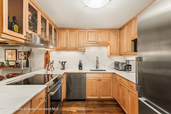 Building Photo - 205 E Durant Ave