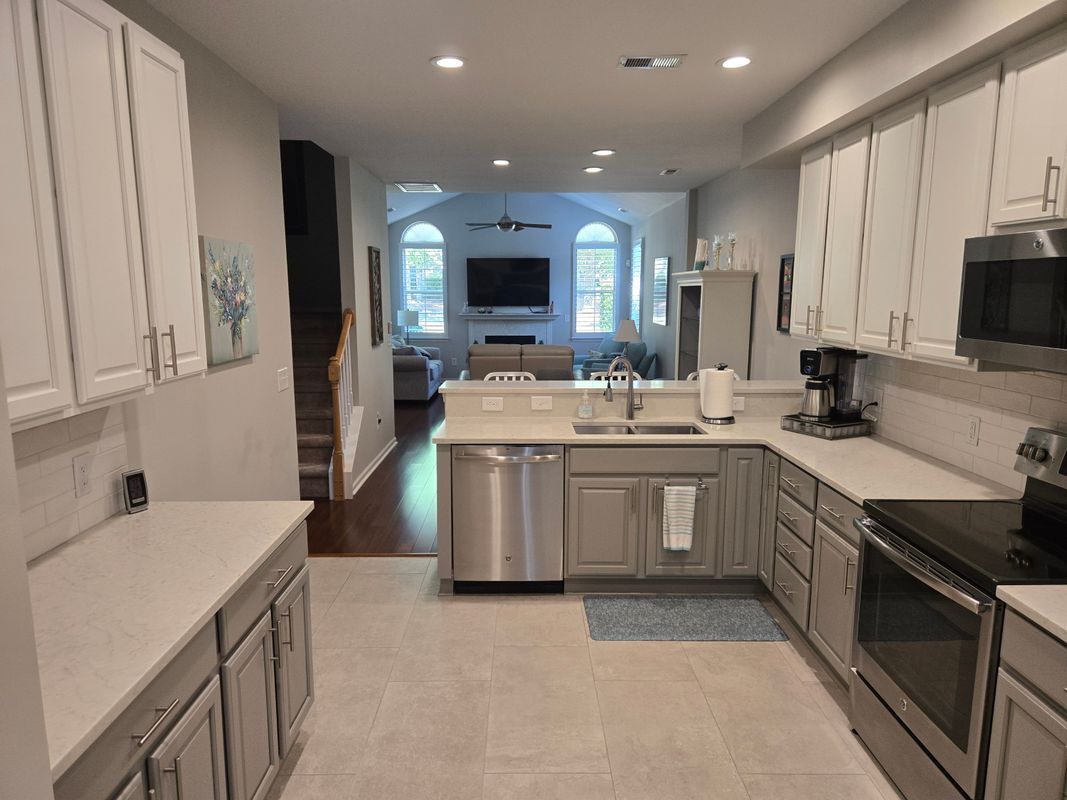 Building Photo - 809 Ledgestone Ct