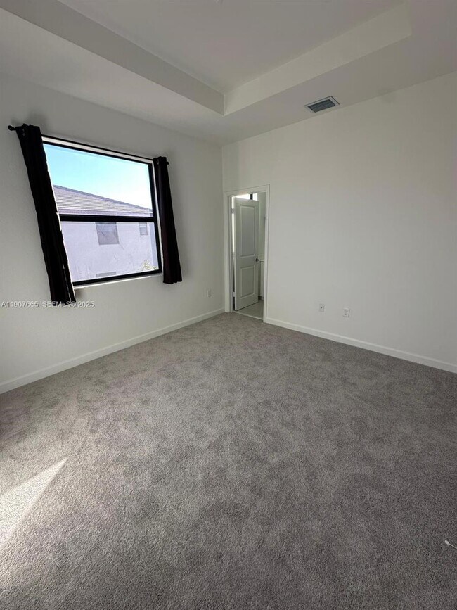 Building Photo - 12848 SW 232nd Ter