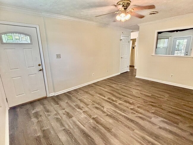 Building Photo - RAL108/110-CD