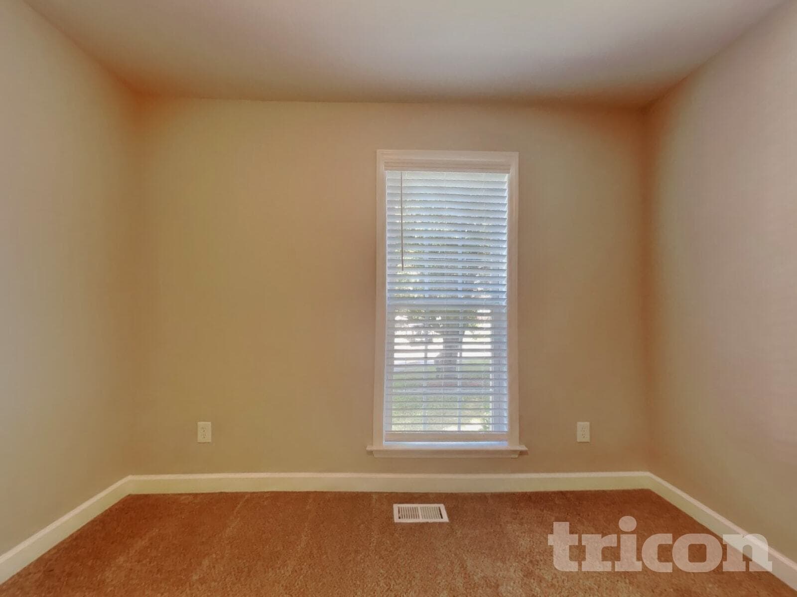 Building Photo - 180 Coghill Dr