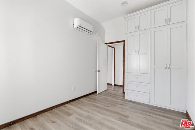 Building Photo - 2163 W 27th St