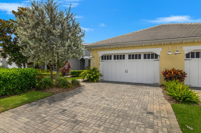 Building Photo - 7162 Dominica Dr