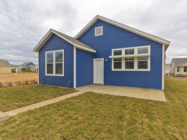 Building Photo - 335 Rachel St