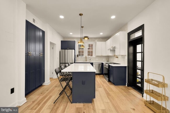 Building Photo - 3422 Pennsylvania Ave. SE