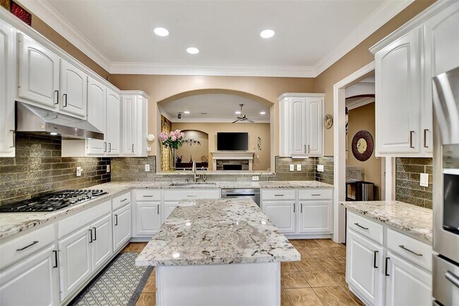 Building Photo - 1119 Sopris Dr