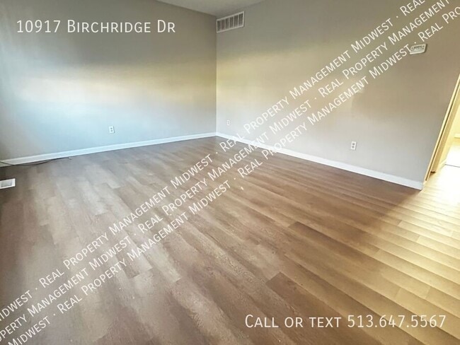 Building Photo - 10917 Birchridge Dr