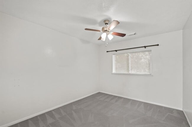 Building Photo - 16035 Capistrano Falls Dr
