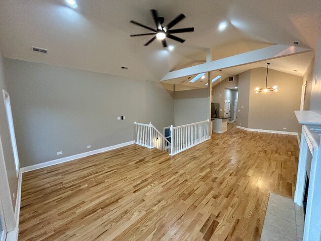 Building Photo - 5333 S Calumet Ave
