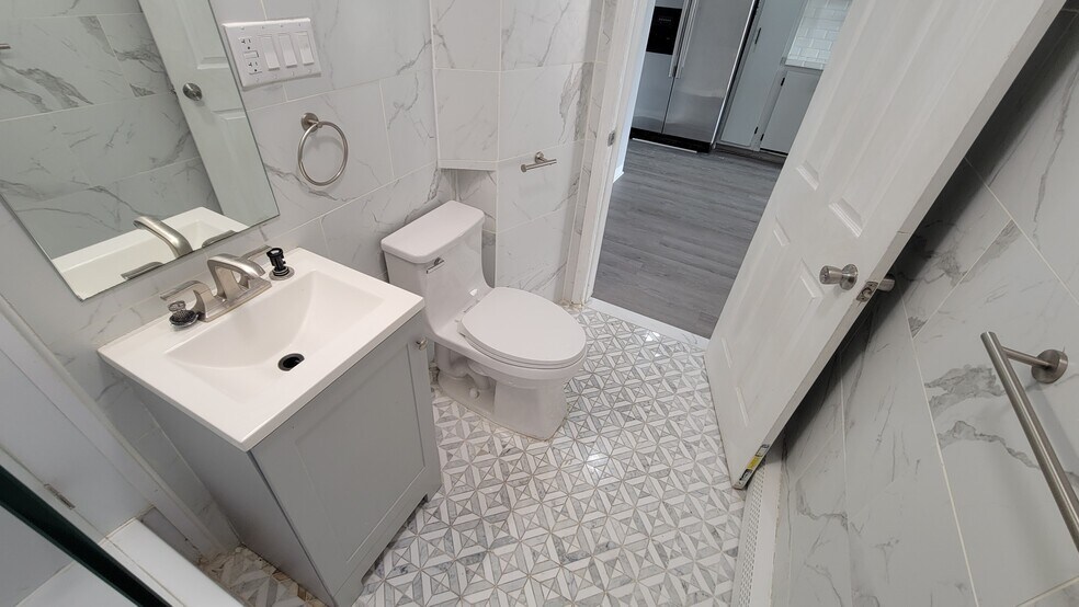 Building Photo - 6116 Palisade Ave