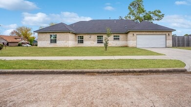 Building Photo - 7727 Chasewood Dr