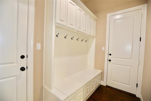Building Photo - 801 Rose Ct