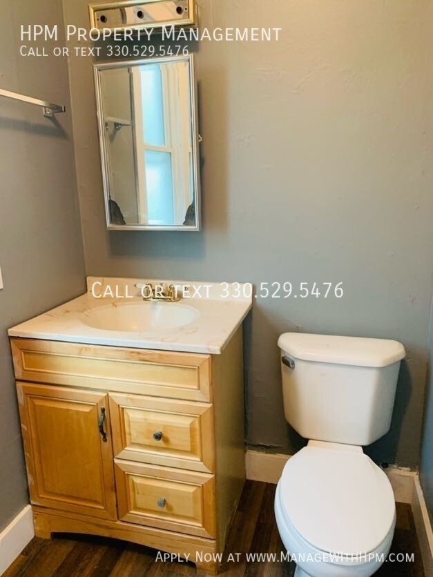 Building Photo - 515 Sumner St