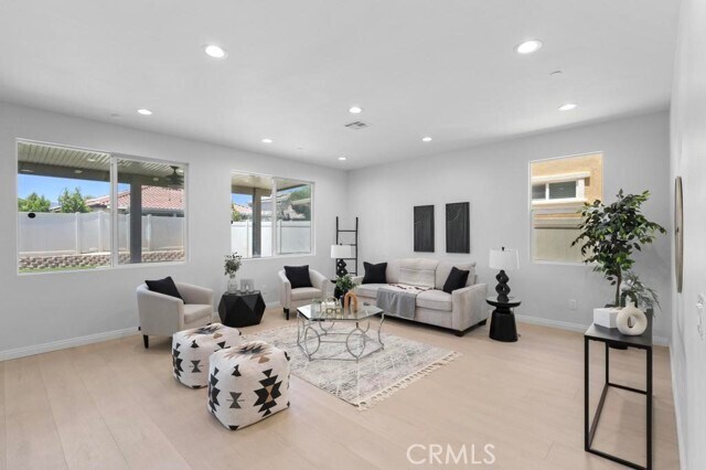 Building Photo - 29305 Catalpa