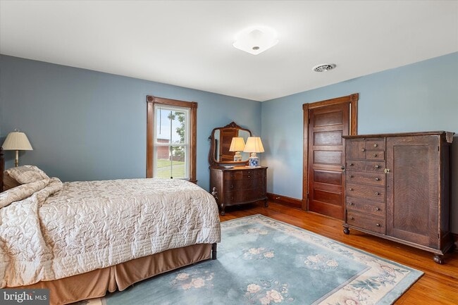 Building Photo - 5452 Middle Rd