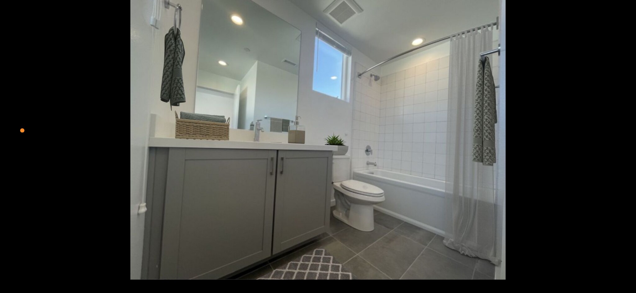 Building Photo - 1260 E Santa Clara St