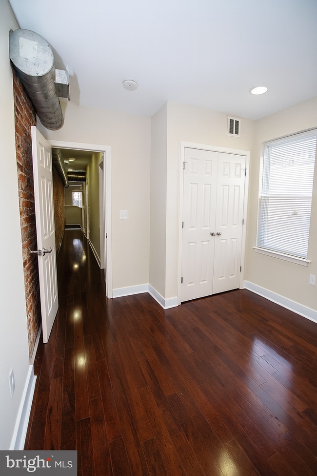 Building Photo - 1511 Mifflin St