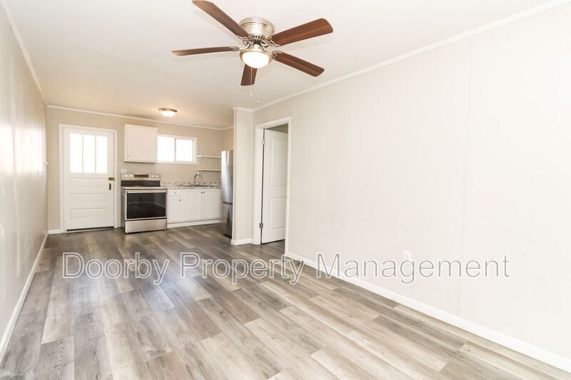 Building Photo - 207 Napier St