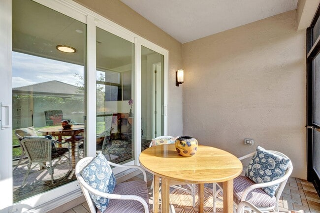 Building Photo - 11706 SW Oceanus Blvd