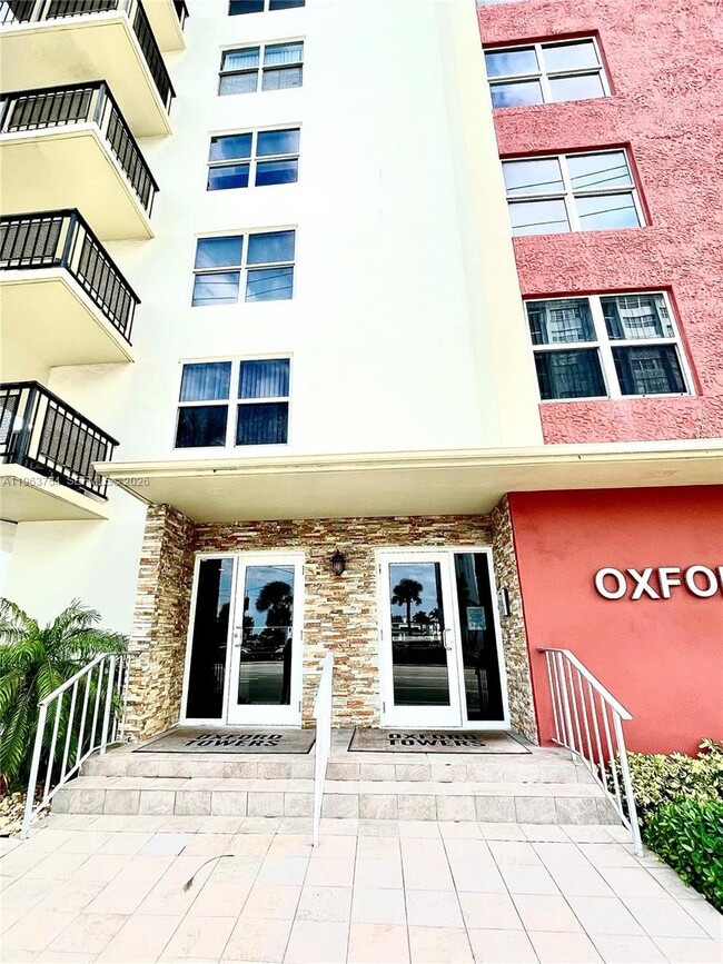 Building Photo - 1501 S Ocean Dr